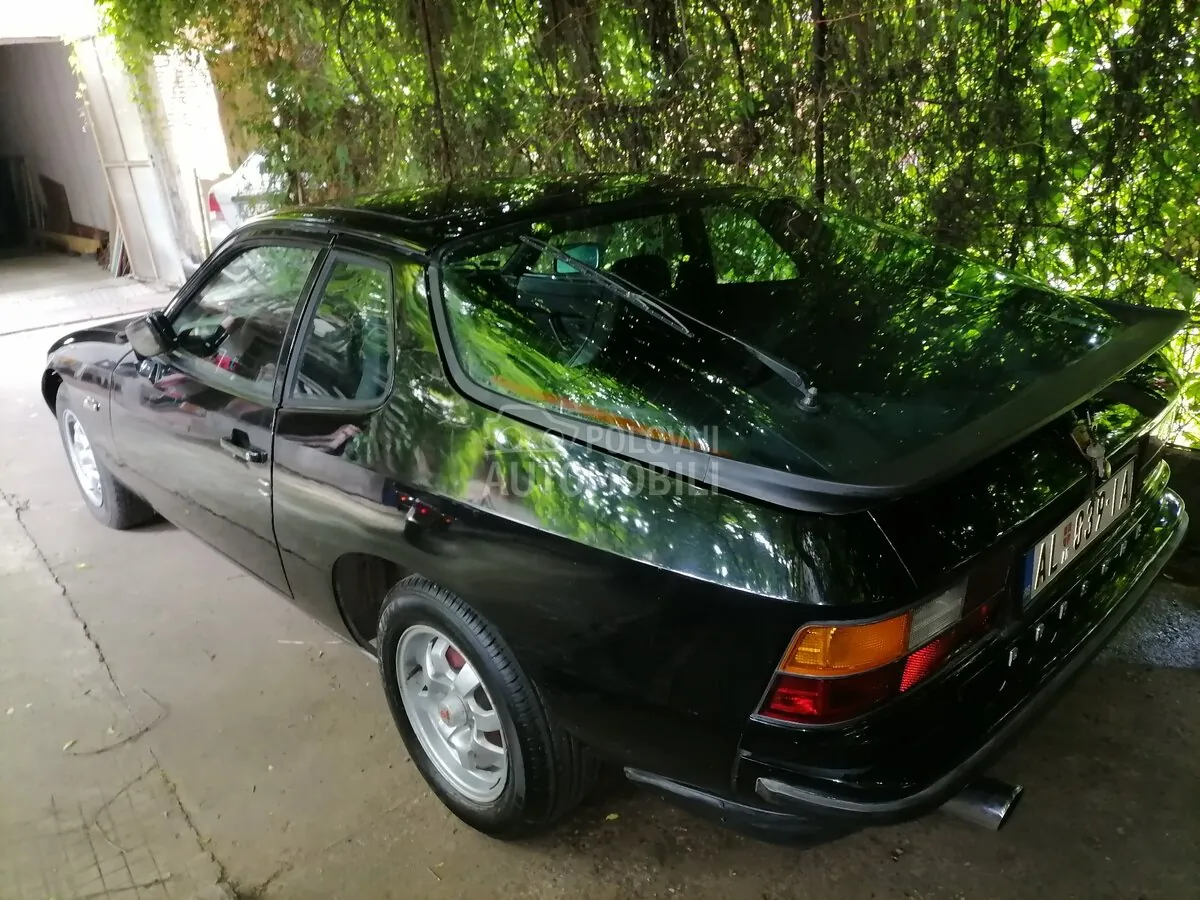 Porsche 924 1987 photo 4