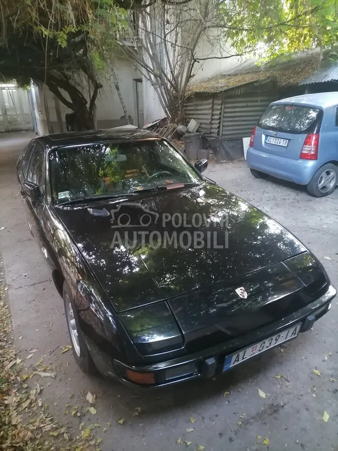 Porsche 924 1987 photo 2