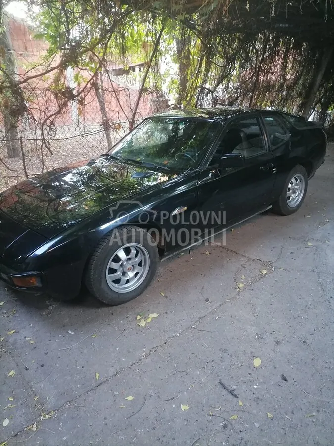 Porsche 924
