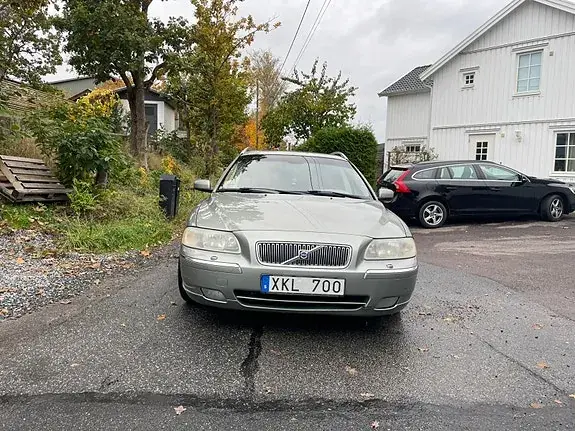 Volvo V70 2006 photo 2