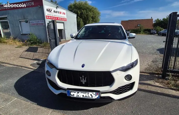 Maserati Levante 2016 photo 3