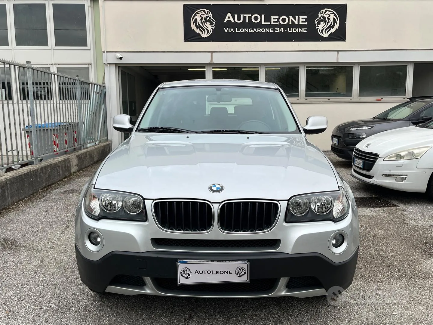 BMW X3 2010 photo 2