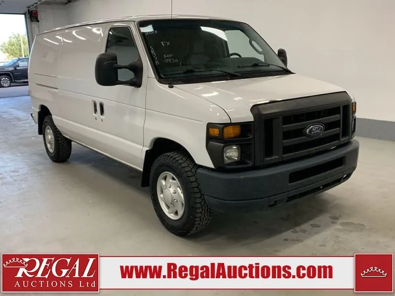 Ford E-250 2013 photo 2