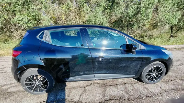 Renault Clio 2017 photo 2