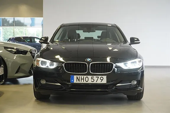 BMW 320D 2013 photo 2