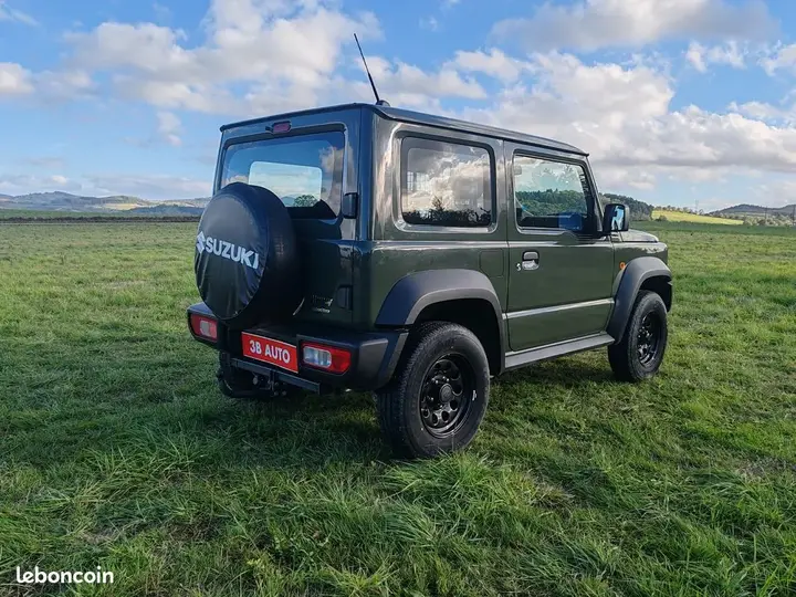 Suzuki Jimny 2021 photo 2