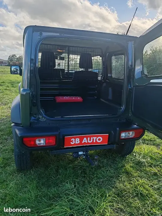 Suzuki Jimny 2021 photo 4