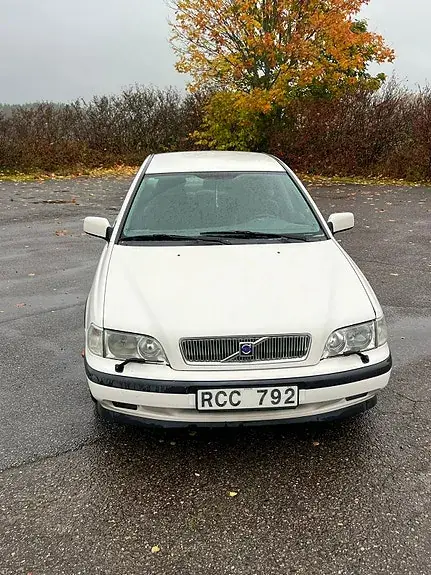 Volvo S40 2000 photo 4