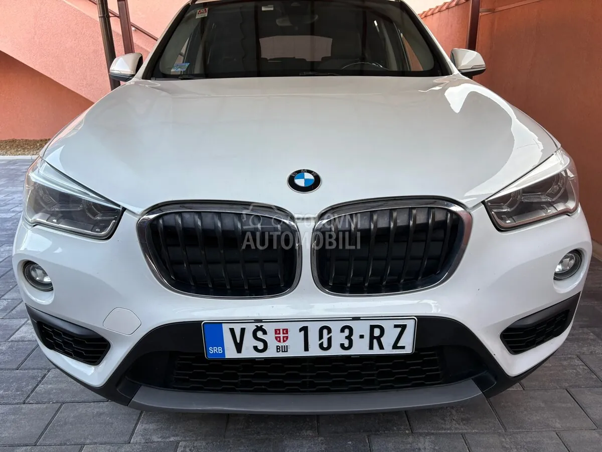 BMW X1 2015 photo 2