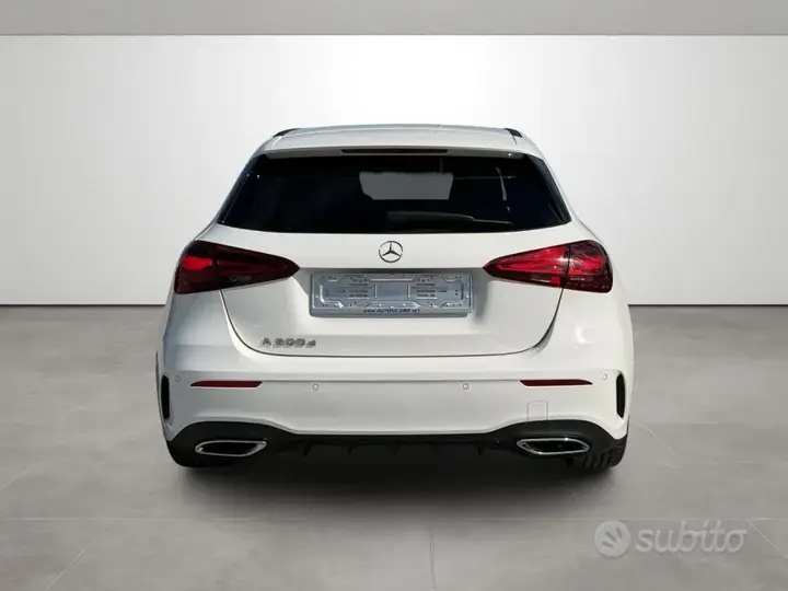 Mercedes-Benz A 200 2024 photo 5