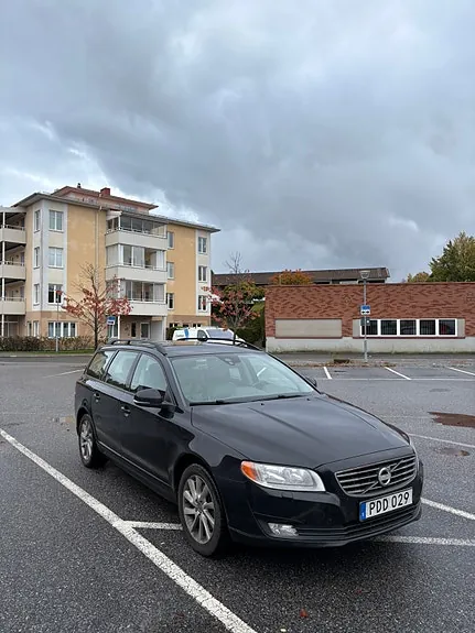 Volvo V70 2014 photo 2