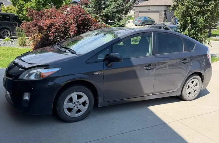 Toyota Prius 2011 photo 2