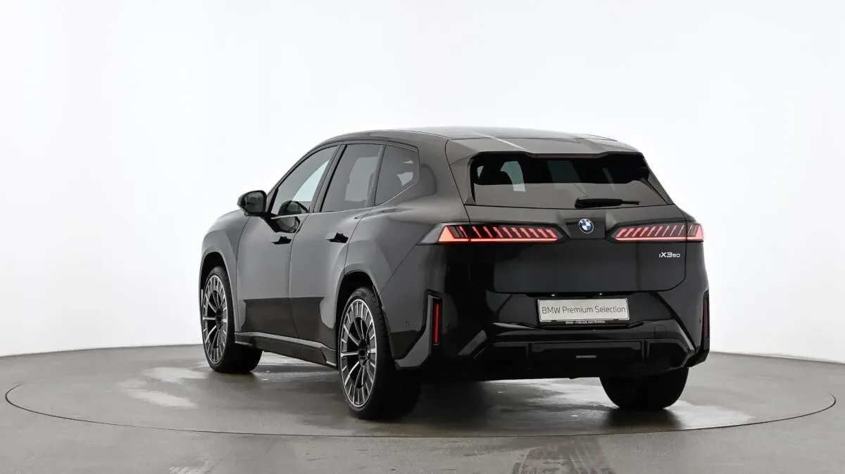 BMW Ix3 2026 photo 3