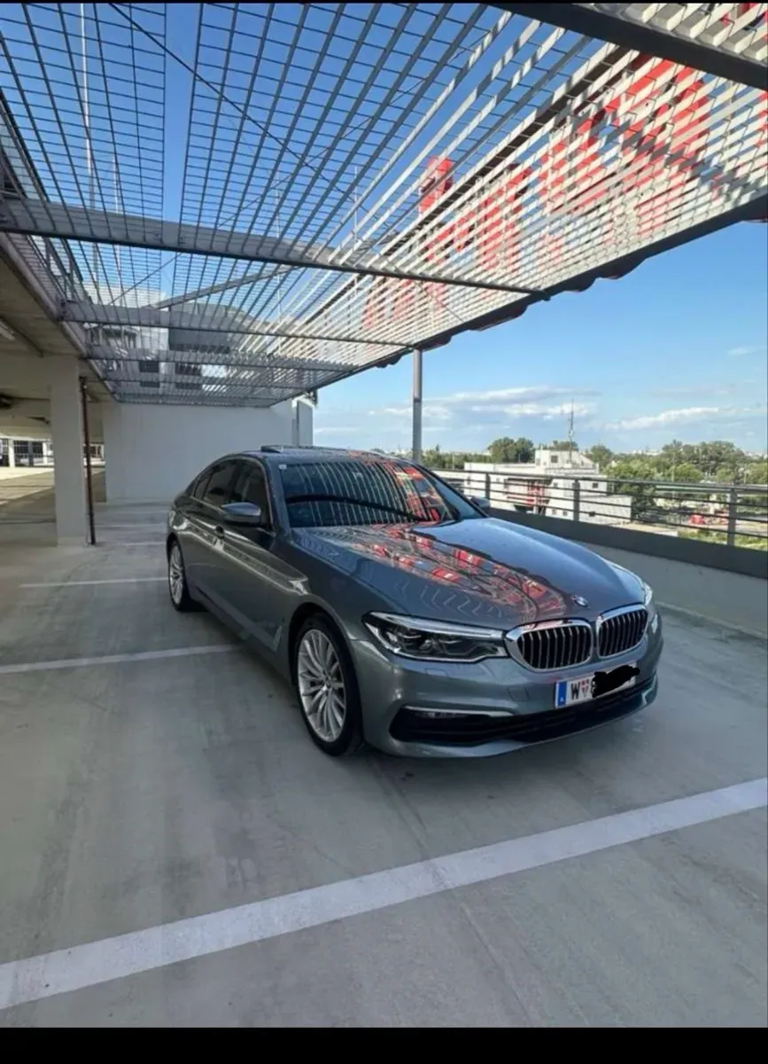 BMW 530E