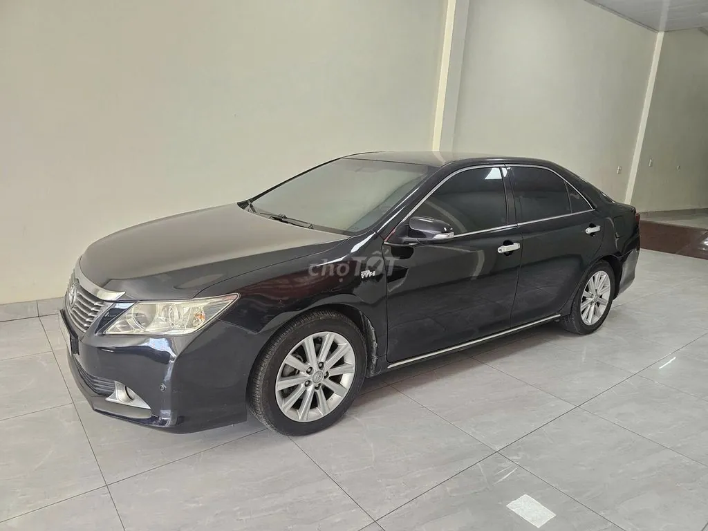 Toyota Camry 2013 photo 2