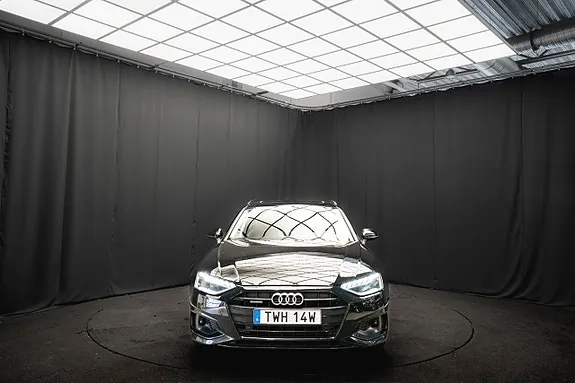 Audi A4 2023 photo 4