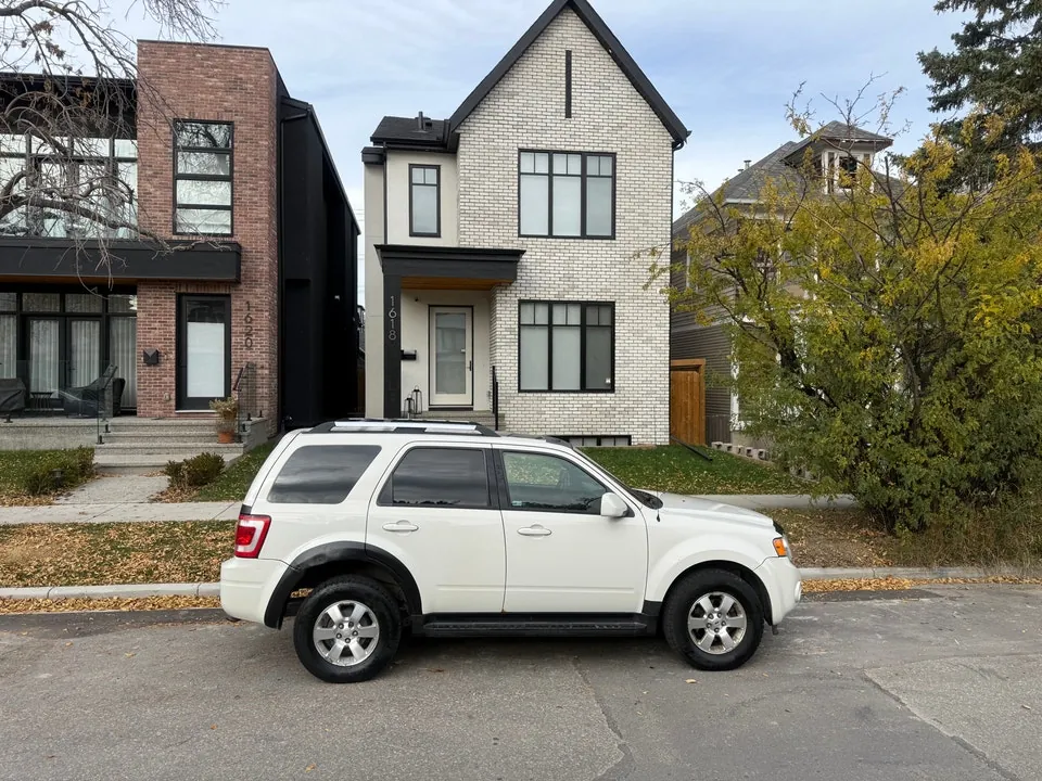 Ford Escape 2010 photo 5