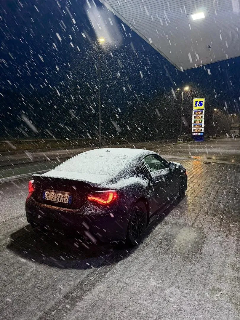 Subaru Brz 2023 photo 3