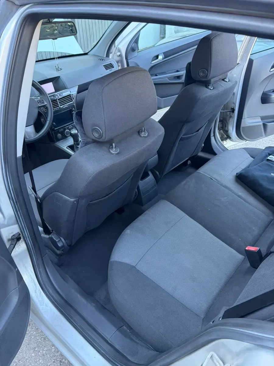 Opel Astra 2007 photo 3