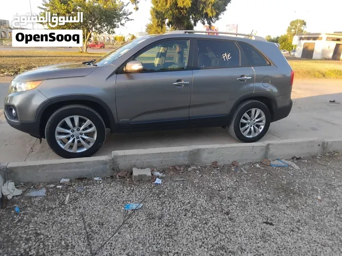 Kia Sorento 2012 photo 2