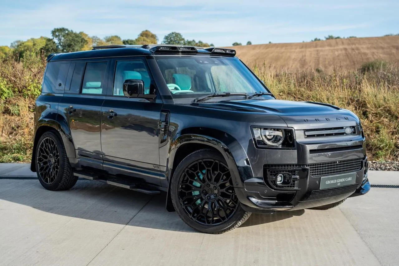 Land Rover Defender 110