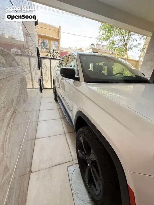 Jeep Grand Cherokee 2024 photo 2