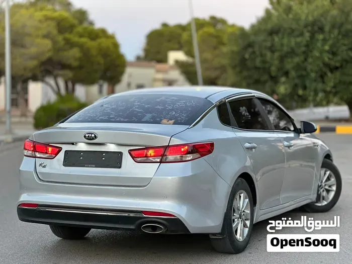 Kia K5 2017 photo 3