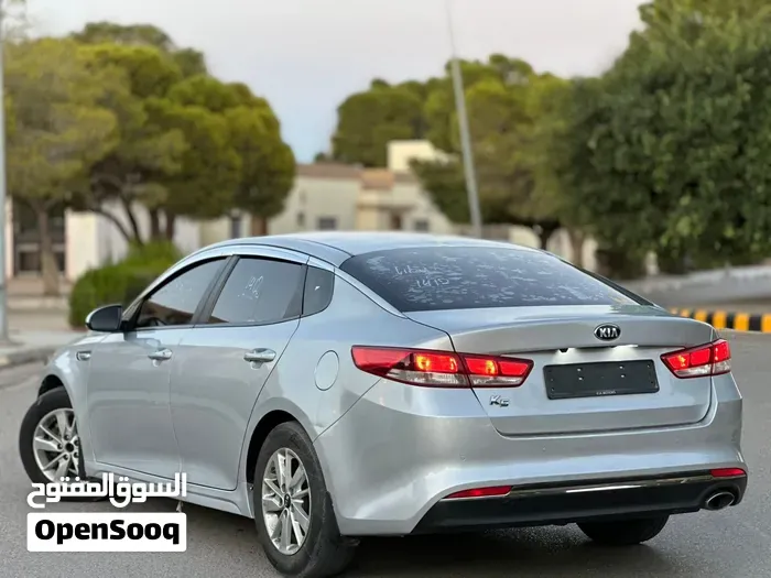 Kia K5 2017 photo 4