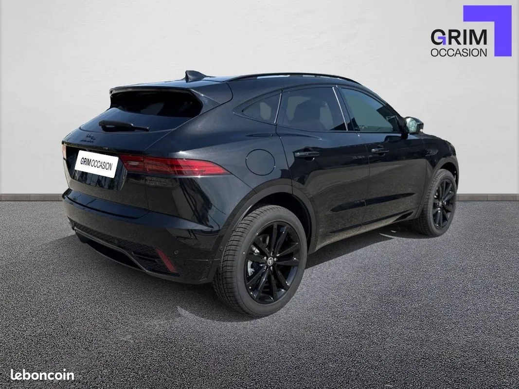 Jaguar E-Pace 2024 photo 2