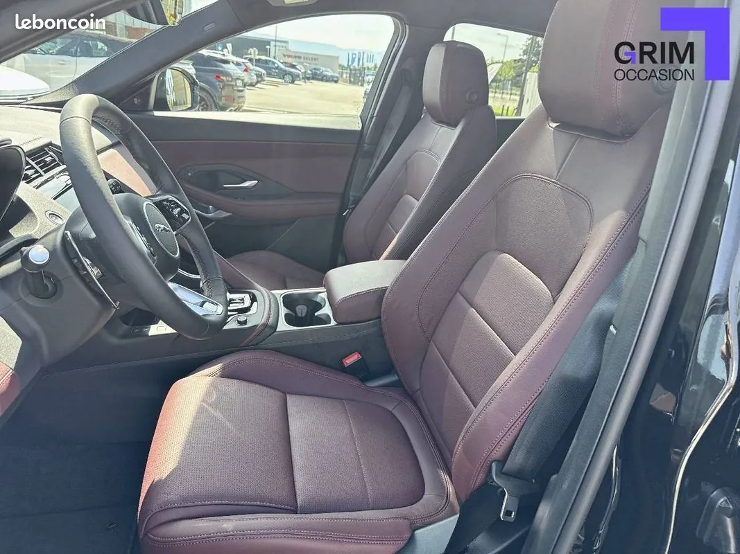 Jaguar E-Pace 2024 photo 4