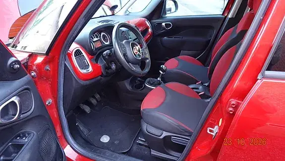 Fiat 500L 2012 photo 2