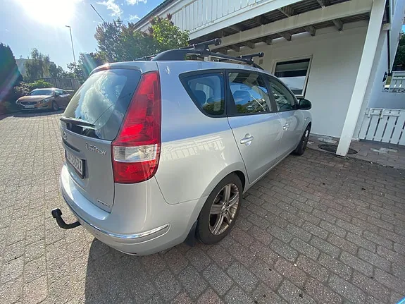 Hyundai I30 2009 photo 2