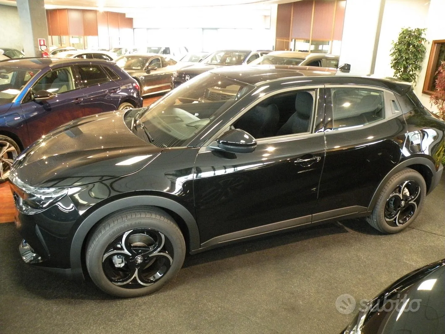 Alfa Romeo Junior 2025 photo 3