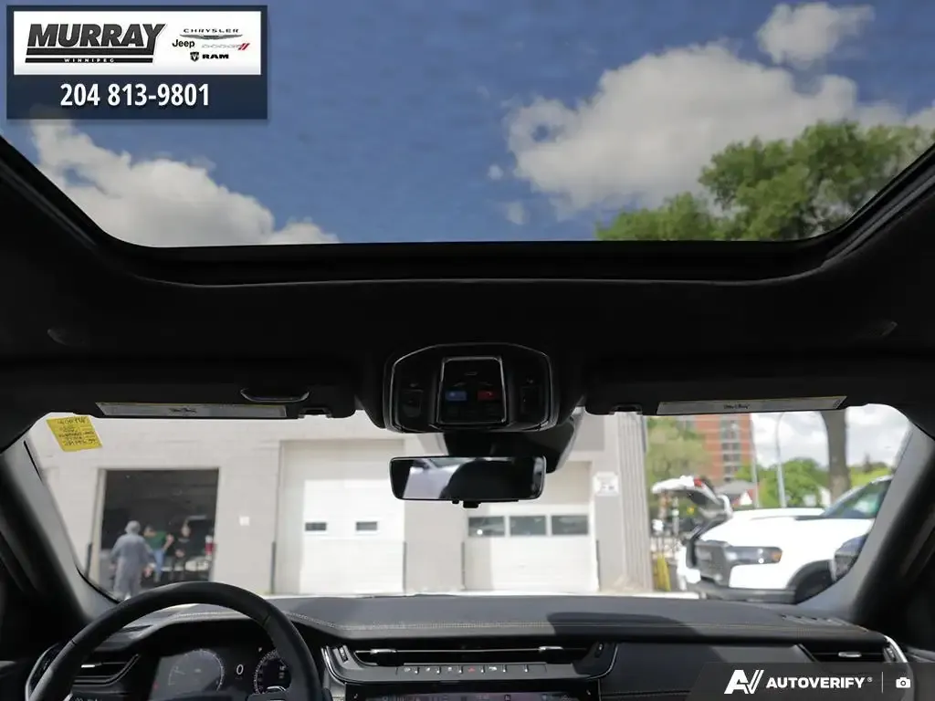 Jeep Grand Cherokee 2026 photo 5