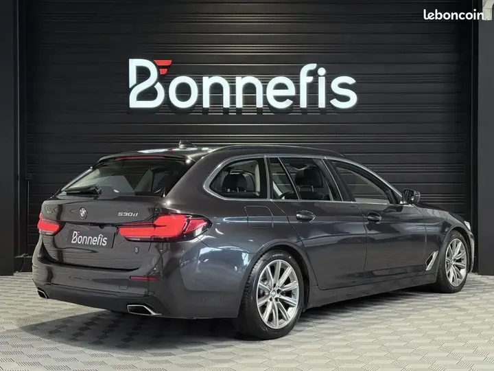 BMW 5 Series 2021 photo 4