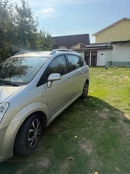 Toyota Corolla Verso 2007 photo 2