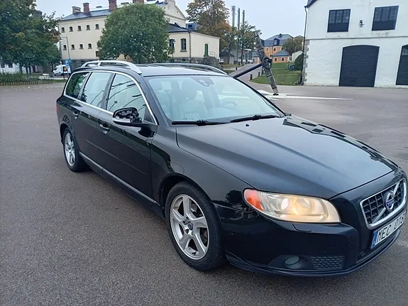 Volvo V70 2012 photo 4