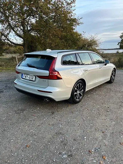 Volvo V60 2019 photo 5