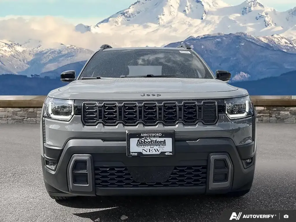 Jeep Cherokee 2026 photo 2