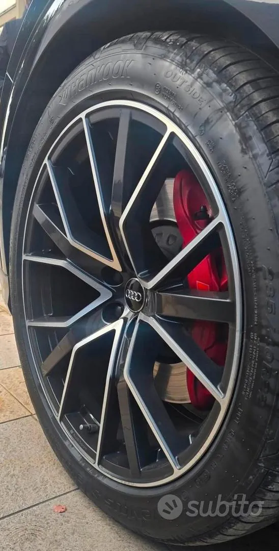 Audi Q8 2021 photo 2