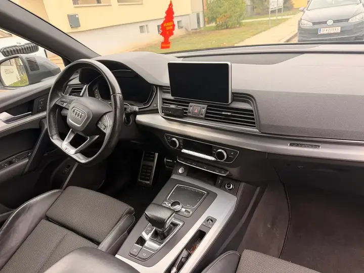 Audi Q5 2018 photo 3