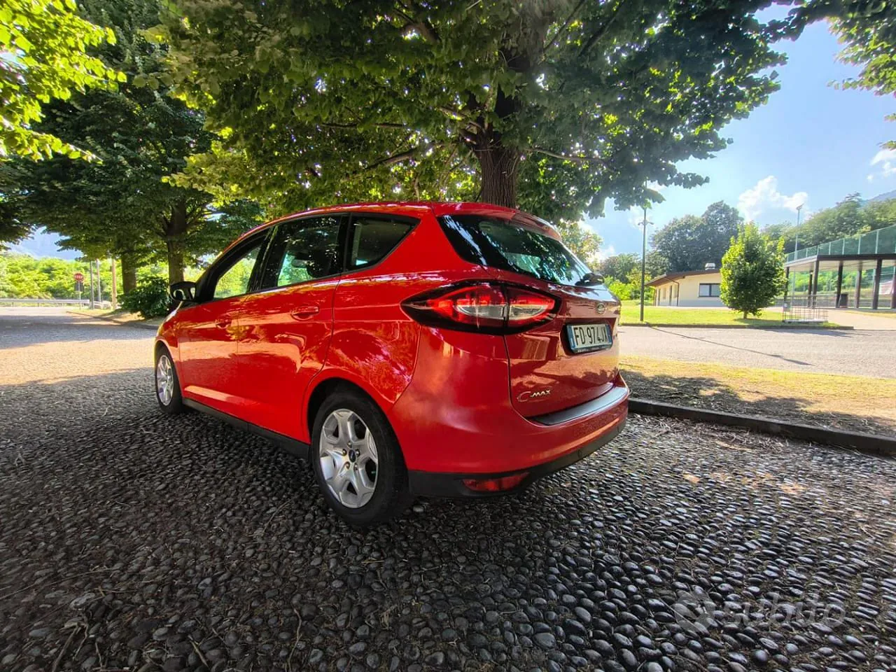 Ford C-Max 2016 photo 4