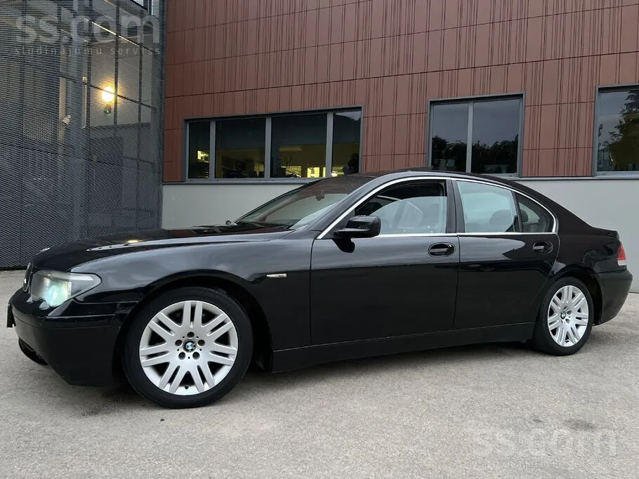 BMW 745 2003 photo 2