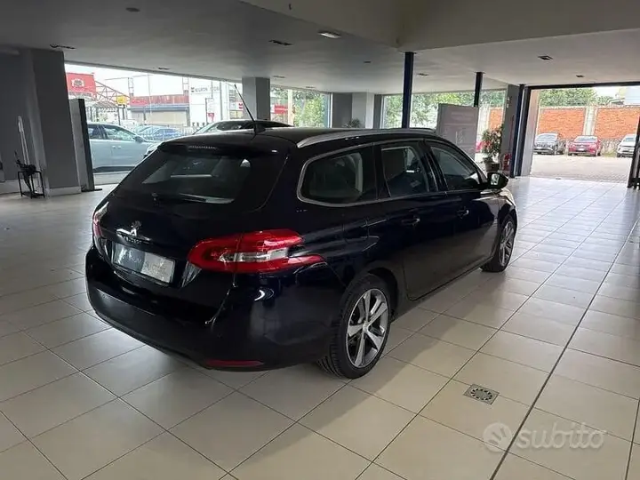 Peugeot 308 2019 photo 5