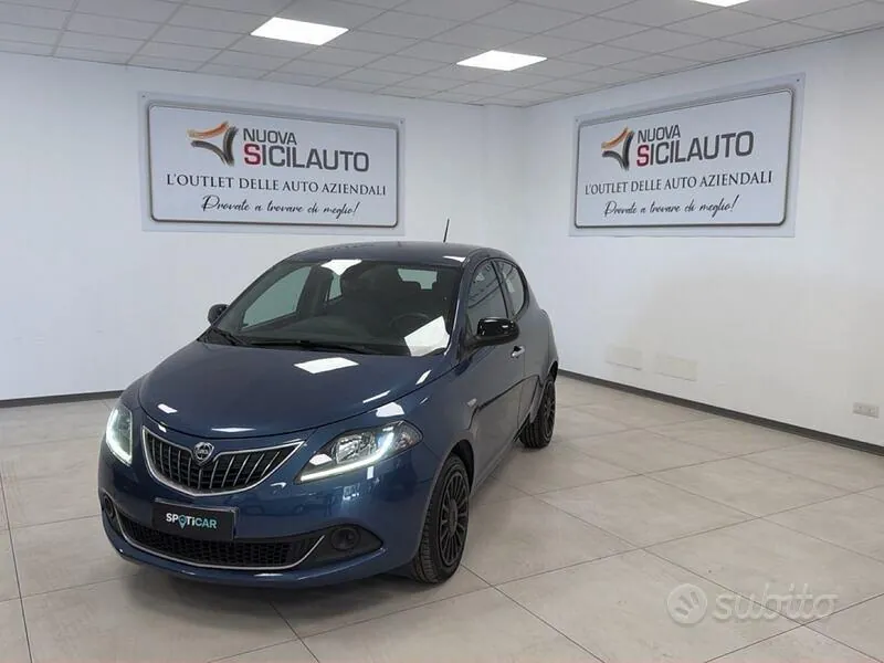 Lancia Ypsilon 2021 photo 2