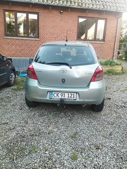 Toyota Yaris 2007 photo 3