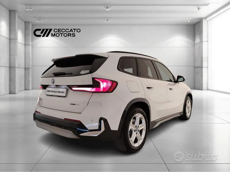 BMW Ix1 2024 photo 4
