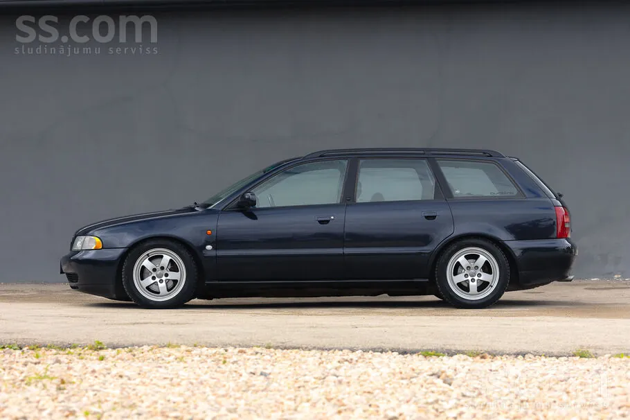 Audi A4 1996 photo 4