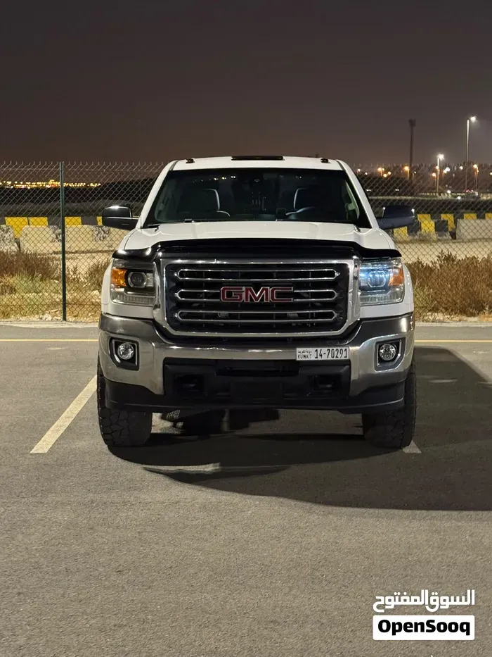 GMC Sierra