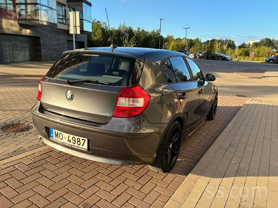 BMW 120D 2005 photo 2